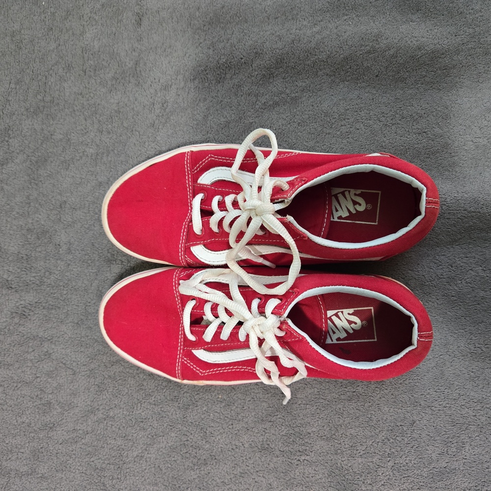 Vans blazing red sneakers - like new! - M sz 6, W sz 7.5